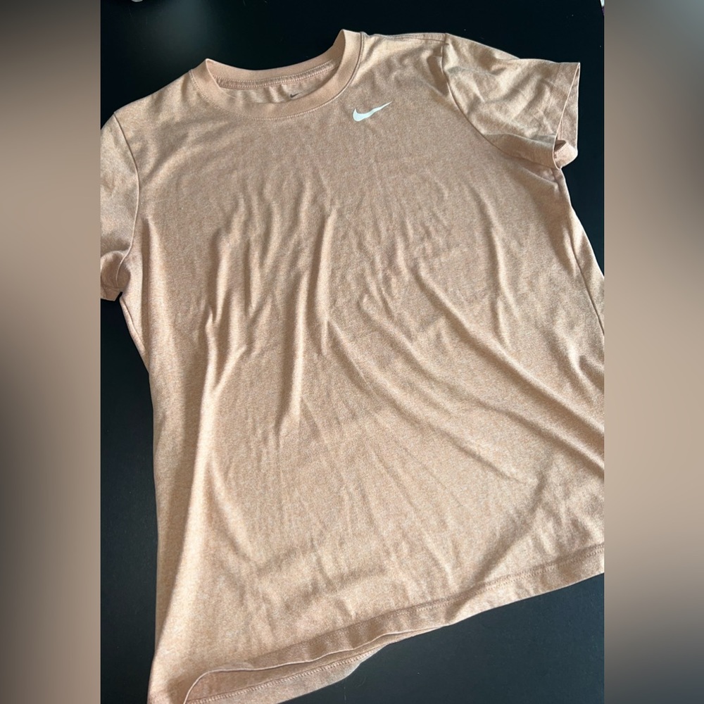 Nike Sportswear Dri Fit Tee in Orangesicle Color Size Large “The Nike Tee” EUC